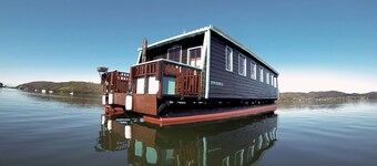 Wooden Houseboat on the Knysna Lagoon, spacious & peaceful, with beautiful views