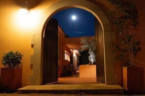 Exterior - Villa Olivo, Lujo para 16, Entre Mar y Montaña (Miami Platja)