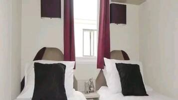 Chalet | 2 bedrooms, bed sheets