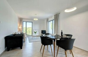 Deluxe Apartment - Nadmorze by Q4 Apartments (Gdansk)