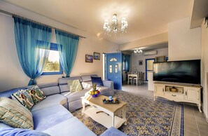 Smart TV, DVD player - 5 Minutes Driving To Lindos (Rhodes)
