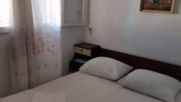 1 chambre, Wi-Fi gratuit, draps fournis