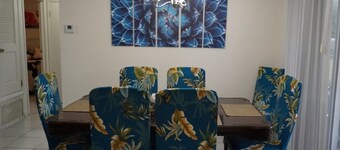 Sleeps 8-3 Bedrooms 2 Full Bathroms+Gameroom your perfect vacation home! 