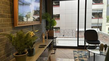 Apartemen Elite | Area keluarga | TV