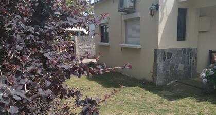 Cómoda casa en Piriapolis p/4 personas a 4 cuadras de la playa y a 1 de un super