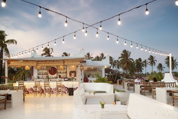 Vue sur la piscine, ouvert tous les jours