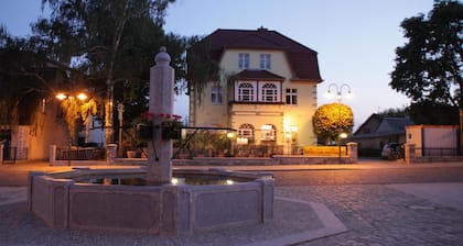 Chau-Asiatisches-Restaurant und Pension