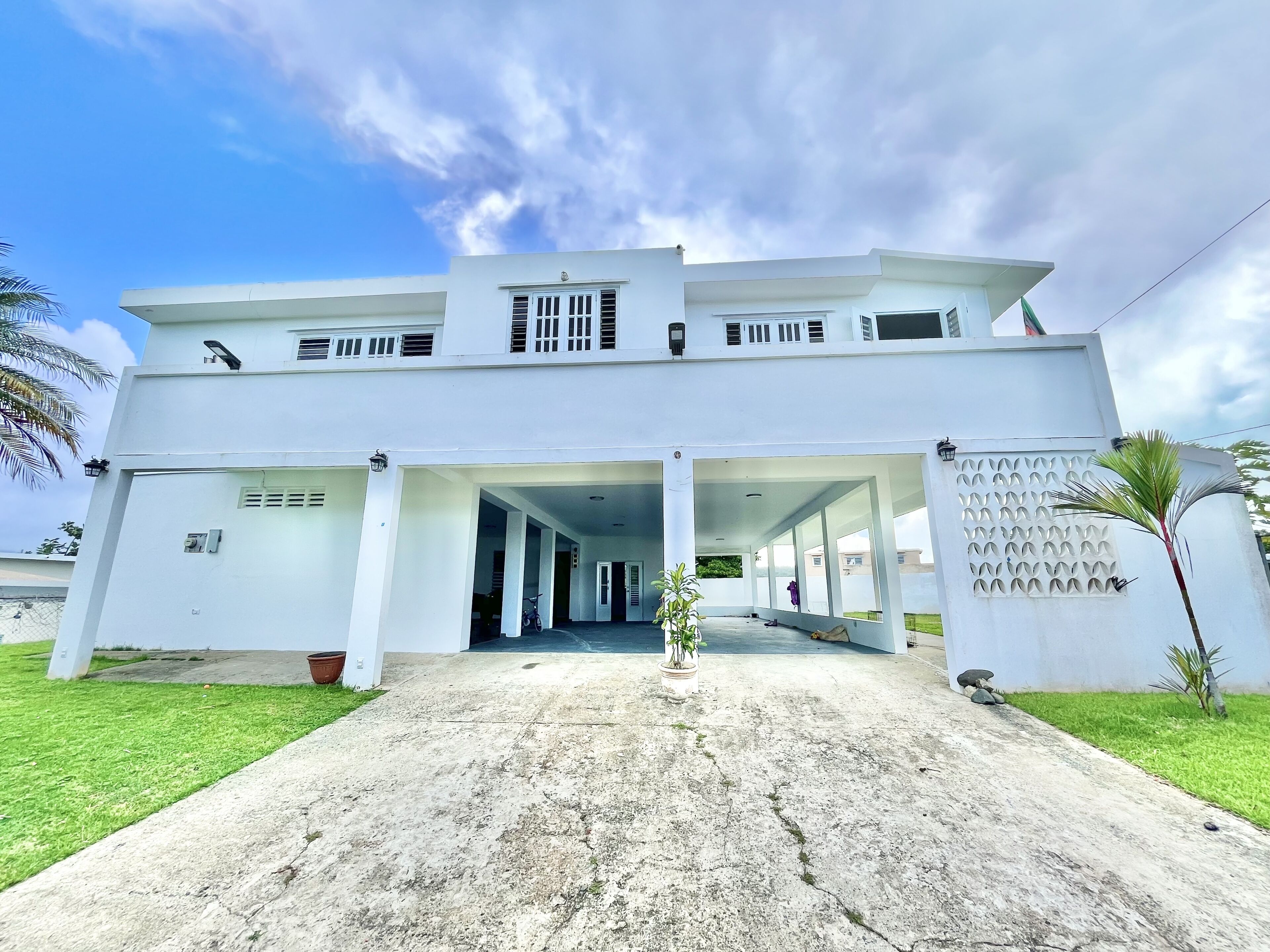 Tranquil Guest Room Nestled in El Yunque Region. 5mins. From Beach & Rainforest!