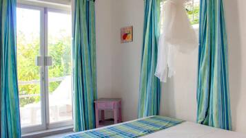 3 habitaciones y caja de seguridad en la habitación