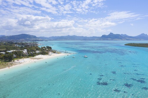 Bungalow Birds Paradise sur la Plage de Pointe D'esny, Pour Couples et Enfants