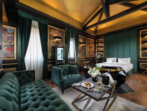 Spa Suite | Σεντόνια από αιγυπτιακό βαμβάκι, κλινοσκεπάσματα υψηλής ποιότητας 