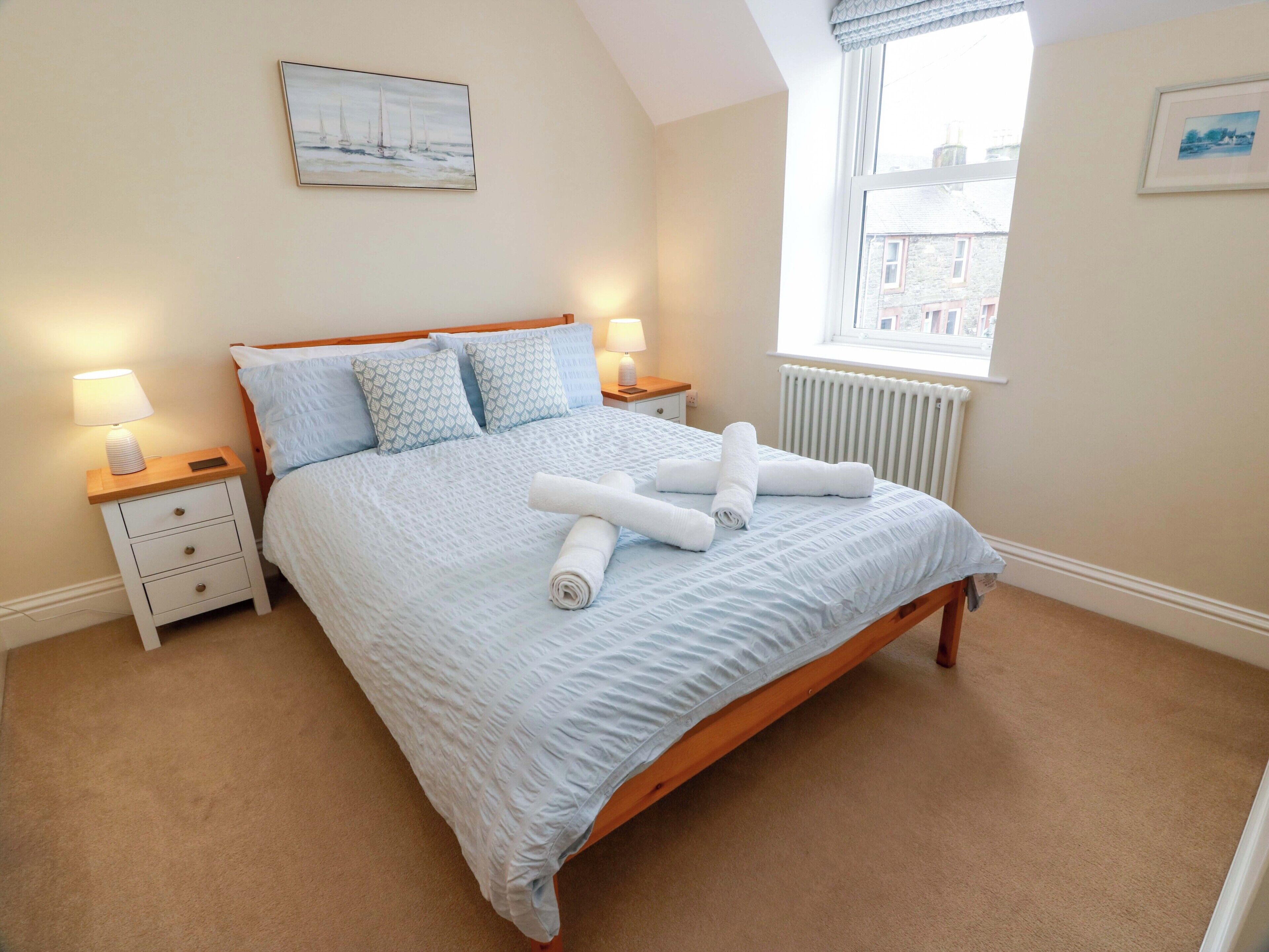 Cottage | 2 bedrooms, WiFi (free), individually decorated, individually furnished