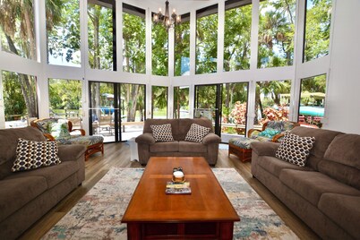 Homosassa River Retreat with Pool, Dock, Fire Pit & Water Sports