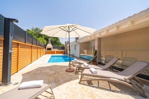 Pool - Villa Tranquility Nest Beniva (Mokošica)