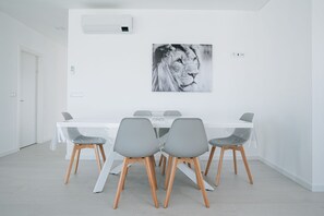 Dining - Paradise Villa with private swimming pool and near the beach (Lourinhã)