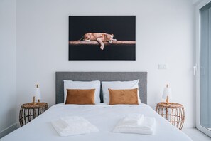 3 bedrooms, iron/ironing board, travel cot, free WiFi