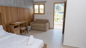 Deluxe Double Room | Balcony