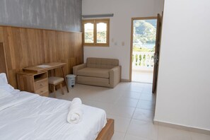 디럭스 더블룸 | 발코니