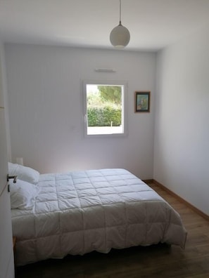 3 bedrooms, free WiFi - Single storey house 6 people. in KERVOYAL (DAMGAN)