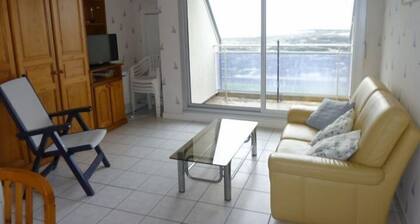 A balcony overlooking the sea! T2 4 people.