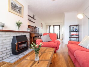 บริเวณนั่งเล่น