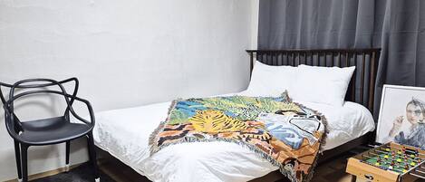 3 chambres, fer et planche à repasser, Wi-Fi, draps fournis