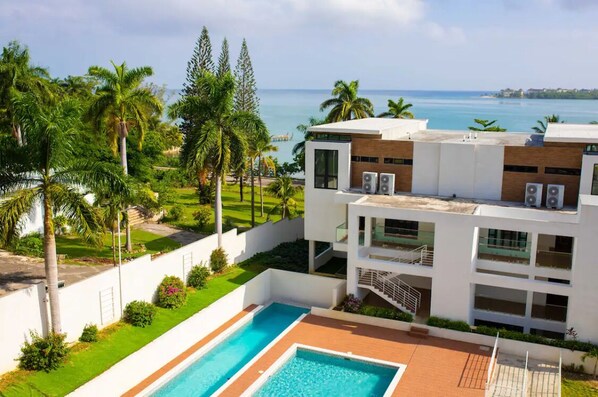 Exterior - Welcome to Nautical Homes Paradise 2 (Reading)