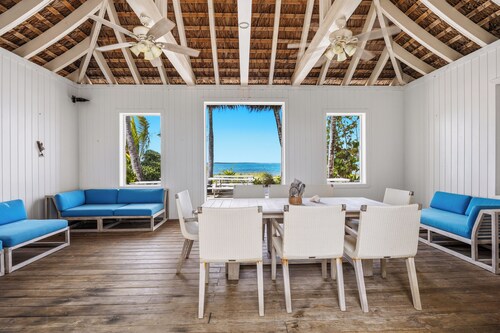 Waterfront House located in Schooner Bay, Abaco