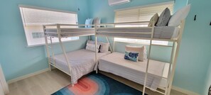 3 Schlafzimmer, Bügeleisen/Bügelbrett, Reisekinderbett, kostenloses WLAN