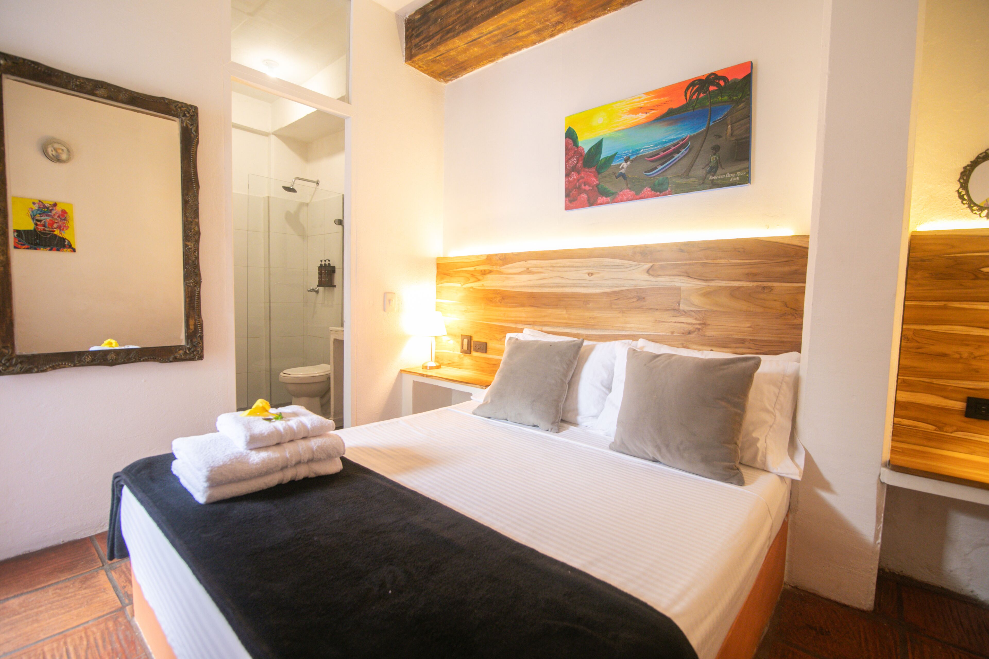 Deluxe Room | In-room safe, desk, blackout curtains, iron/ironing board