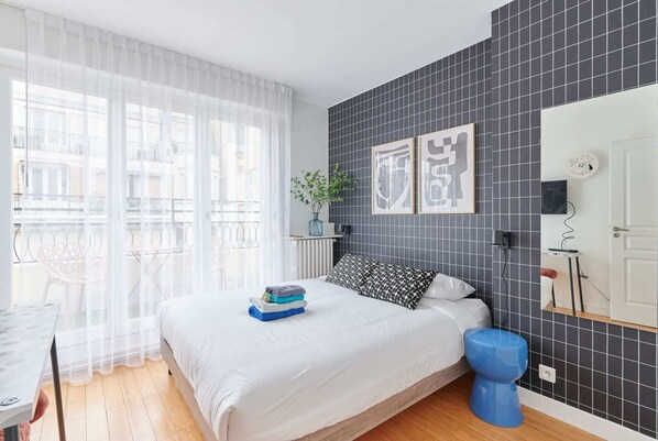 2 bedrooms, desk, iron/ironing board, free WiFi