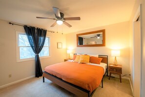 4 chambres, fer et planche à repasser, lit parapluie, Wi-Fi gratuit