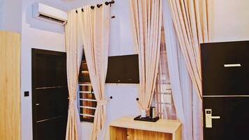 Executive Room | 1 bedroom, in-room safe, free WiFi