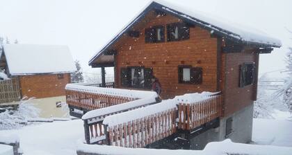 Chalet Pied des Pistes Dans L'espace Cambre D'aze Avec Terrasse Plein sud