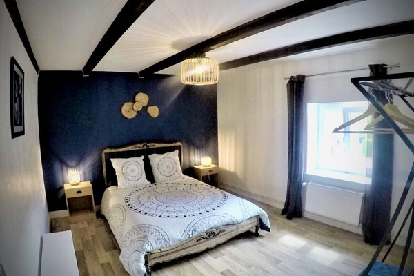 4 habitaciones, cuna de viaje, wifi gratis y ropa de cama