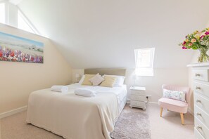 1 bedroom, iron/ironing board, travel cot, free WiFi