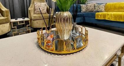 De Baylux Hotels & Suites