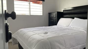 2 habitaciones, escritorio, wifi gratis y ropa de cama