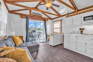 Deluxe Bungalow | Terrace/patio