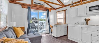 Cabins at Bonefish Bay