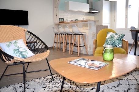 Smart TV. Le Cocon Troyen - 6/8p - 2 Parkings Gratuits - Idéal Pour les Familles