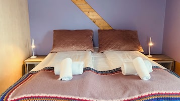 Rideaux occultants, fer et planche Ă repasser