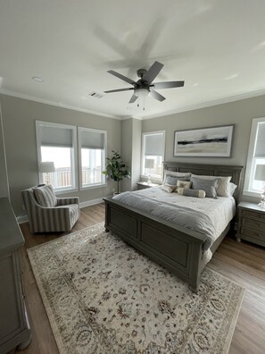 4 bedrooms, desk, iron/ironing board, free WiFi