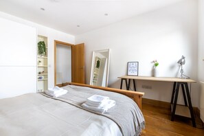 2 bedrooms