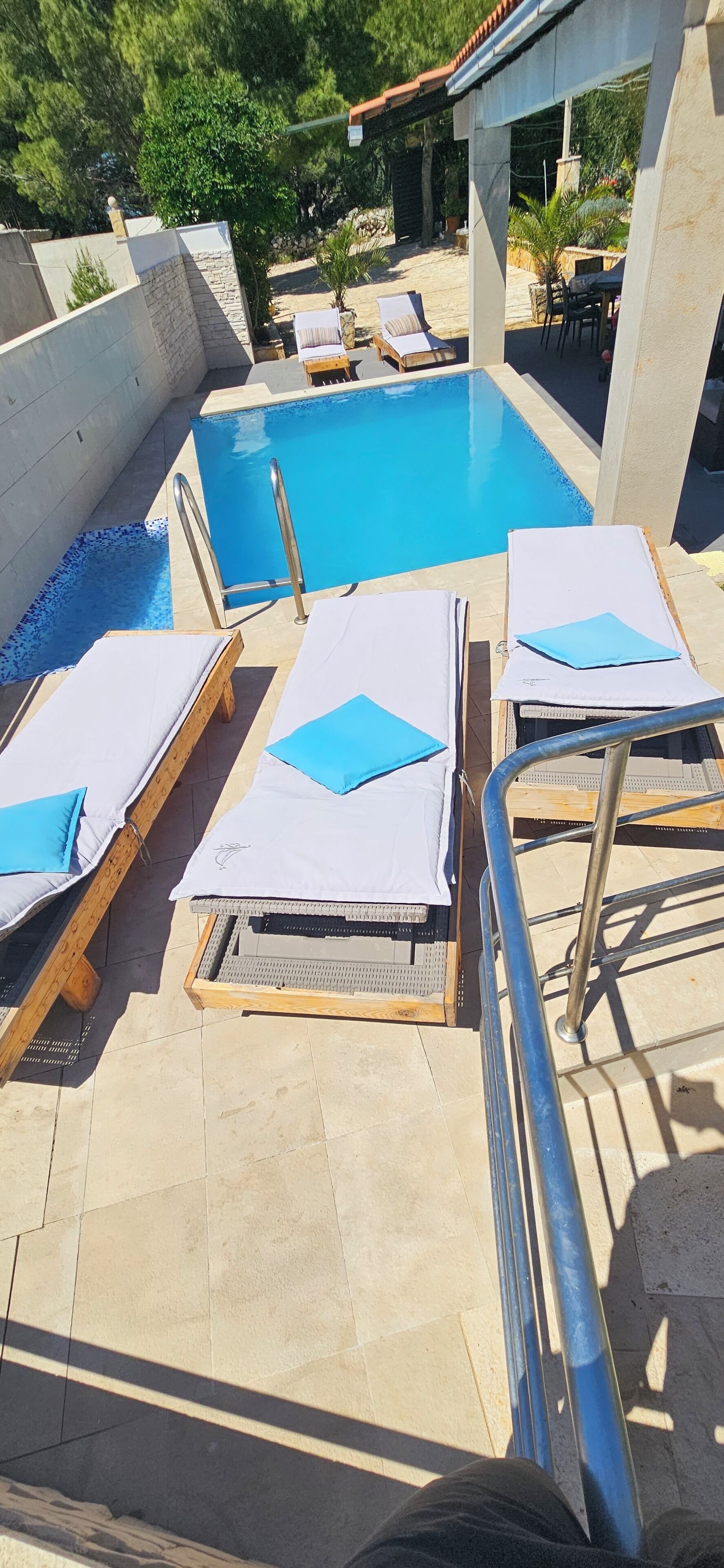 حمام سباحة
