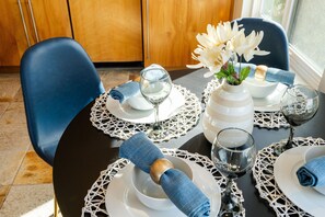 Dining - Sur La Mer, beachfront, tidal pools! (San Diego)
