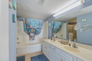 Jetted bath, hair dryer, towels, soap - Crescent Beauty - Spectacular 3 Bedroom /3 Bathroom 12th Floor Beach Front Views (North Myrtle Beach)