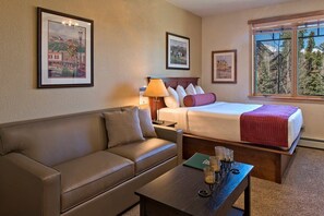 2 slaapkamers, een strijkplank/strijkijzer, gratis wifi, beddengoed