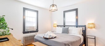 The B&W Haven 5BR Home with yard theater + Office