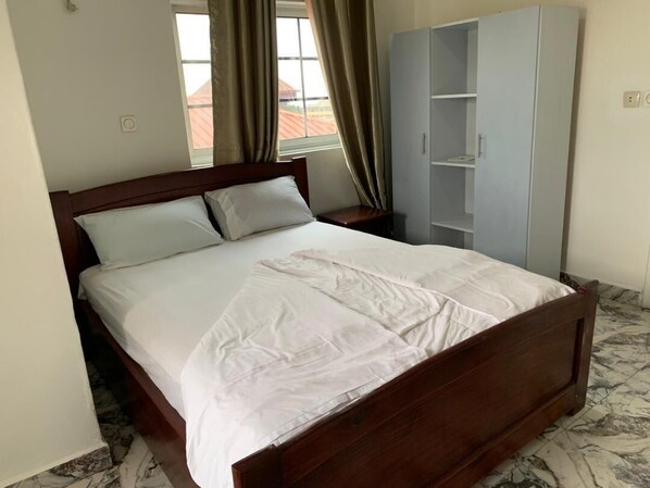 Chambre Simple Économique | Wi-Fi gratuit